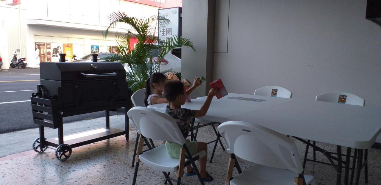 Jia Yuan Homestay Hengchun Exterior photo