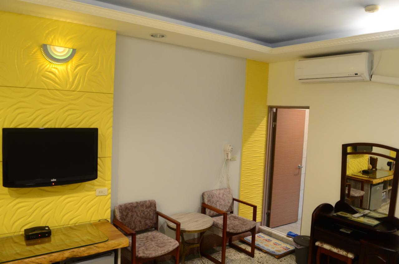 Jia Yuan Homestay Hengchun Exterior photo